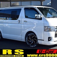 4980　令和5年式　ハイエース　スーパーGL　ダークプライムⅡ　2WD　2000cc　ガソリン車　5人乗り　1.4万km　のサムネイル
