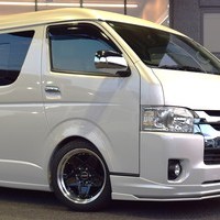 4956　平成31年式　ハイエース　ワゴン　GL　内装アレンジ車両　2WD　2700cc　（ガソリン）　10人乗り　3.3万kmのサムネイル