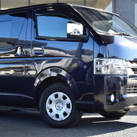 4863 令和2年式 ハイエース スーパーGL ダークプライムⅡ　2WD 2,800cc (ディーゼル車) 5人乗車 6.5万kmのサムネイル