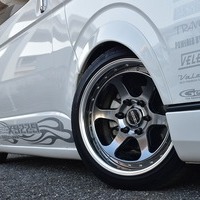 4973　ハイエース　50thアニバーサリーLIMITED　2WD　2000cc　ガソリン車　5人乗り　1.3万kmのサムネイル