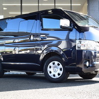 4863 令和2年式 ハイエース スーパーGL ダークプライムⅡ　2WD 2,800cc (ディーゼル車) 5人乗車 6.5万kmのサムネイル
