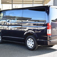 4863 令和2年式 ハイエース スーパーGL ダークプライムⅡ　2WD 2,800cc (ディーゼル車) 5人乗車 6.5万kmのサムネイル
