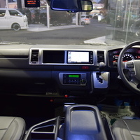 4956　平成31年式　ハイエース　ワゴン　GL　内装アレンジ車両　2WD　2700cc　（ガソリン）　10人乗り　3.3万kmのサムネイル