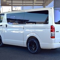 4959 平成28年式 ハイエース スーパーGL  2WD 3,000cc (ディーゼル車) 5人乗車 5.1万kmのサムネイル