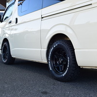 4959 平成28年式 ハイエース スーパーGL  2WD 3,000cc (ディーゼル車) 5人乗車 5.1万kmのサムネイル