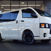 4959 平成28年式 ハイエース スーパーGL  2WD 3,000cc (ディーゼル車) 5人乗車 5.1万kmのサムネイル