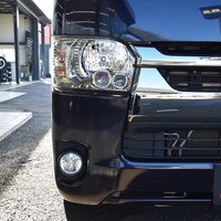4863 令和2年式 ハイエース スーパーGL ダークプライムⅡ　2WD 2,800cc (ディーゼル車) 5人乗車 6.5万kmのサムネイル