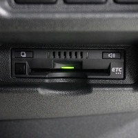 4839 令和4年式 ハイエース スーパーGL ダークプライムⅡ 2WD 2,000cc (ガソリン車) 2/5人乗車 3.9万kmのサムネイル