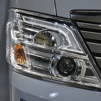 4969 令和5年式 日産 キャラバン グランドプレミアムGX  2WD 2,400cc (ディーゼル車) 2/5人乗車 1.6万kmのサムネイル