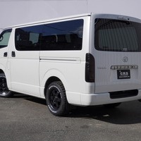 5194 令和4年式 ハイエース スーパーGL ダークプライムⅡ 2WD 2,000cc (ガソリン車) 2/5人乗車 0.9万kmのサムネイル