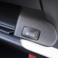 5194 令和4年式 ハイエース スーパーGL ダークプライムⅡ 2WD 2,000cc (ガソリン車) 2/5人乗車 0.9万kmのサムネイル