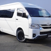5018 令和6年式 ハイエース スーパーロング DX-GL PKG 4WD 2,800cc (ディーゼル) 2/5人乗車 660kmのサムネイル