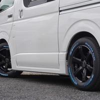 4961　令和4年式　ハイエース　スーパーGL　ダークプライムⅡ　2WD　2000cc　ガソリン車　5人乗り　8.0万kmのサムネイル