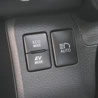 3688　平成31年式　サクシード　HYBRID　TX　2WD　1500cc　ハイブリッド車　5人乗り　7万kmのサムネイル