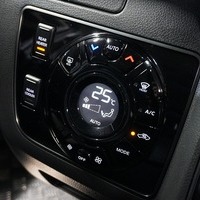 5056 令和3年式 日産 キャラバン グランドプレミアムGX 2WD 2,000cc (ガソリン車) 2/5人乗車 7,800kmのサムネイル