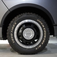 5056 令和3年式 日産 キャラバン グランドプレミアムGX 2WD 2,000cc (ガソリン車) 2/5人乗車 7,800kmのサムネイル