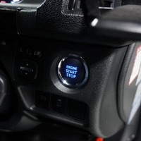 5011  令和1年式 トヨタ ハイエース スーパーGL ダークプライム 2WD 2,800cc(ディーゼル車）2/5人乗車 3.1万kmのサムネイル