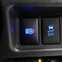 5011  令和1年式 トヨタ ハイエース スーパーGL ダークプライム 2WD 2,800cc(ディーゼル車）2/5人乗車 3.1万kmのサムネイル
