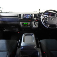 5025 平成26年式 レジアスエース スーパーGL  4WD 3,000cc (ディーゼル車) 2/5人乗車 5.6万kmのサムネイル