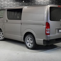 3941 平成30年 ハイエース DX セドナ タイプⅢ  全塗装済 内装架装車 2,000cc (ガソリン車) 3/6人乗り 4.1万kmのサムネイル