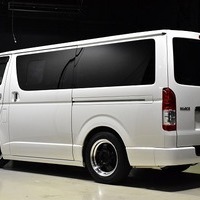 5007.平成27年式 ハイエース スーパーGL ダークプライム 2WD 2,000cc ガソリン車 走行7.3万キロ 車検令和7年8月のサムネイル