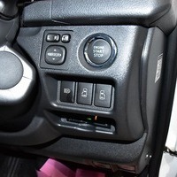 5037.令和5年式 ハイエース スーパーGL 2WD 2,000cc ガソリン車 走行40キロ 検査1年付きのサムネイル