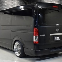 4870　平成31年式 トヨタ ハイエース スーパーGL 50周年アニバーサリー　2WD 2,700cc(ガソリン車）7.3万kmのサムネイル