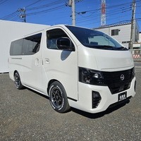 4825　キャラバン　GRANDプレミアムGX　2WD　2400cc　ディーゼル車　5人乗りのサムネイル