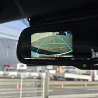 5008　令和1年式　ハイエース　スーパーGL　ダークプライムⅡ　2WD　2000cc　ガソリン車　5人乗り　4.9万kmのサムネイル