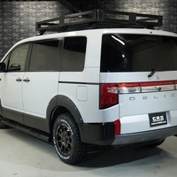 4989 令和7年式 三菱デリカ D:5 CHAMONIX 4WD 2,300cc (ディーゼル車)  8人乗りのサムネイル