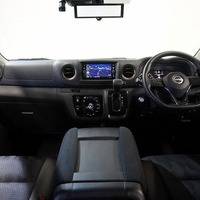 4992 令和4年式 日産 キャラバン グランドプレミアムGX 2WD 2,000cc(ガソリン車）1.18万kmのサムネイル