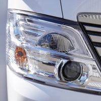 4826　キャラバン GRANDプレミアムGX 2WD 2,400cc (ディーゼル車) 5人乗車　のサムネイル