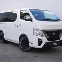 4826　キャラバン GRANDプレミアムGX 2WD 2,400cc (ディーゼル車) 5人乗車　のサムネイル