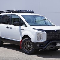 5202 登録済み未使用車 令和7年式 三菱 デリカD5 シャモニー 4WD 2,300cc (ディーゼル) 8人乗車 283kmのサムネイル