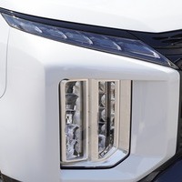 5202 登録済み未使用車 令和7年式 三菱 デリカD5 シャモニー 4WD 2,300cc (ディーゼル) 8人乗車 283kmのサムネイル