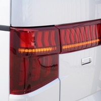 5202 登録済み未使用車 令和7年式 三菱 デリカD5 シャモニー 4WD 2,300cc (ディーゼル) 8人乗車 283kmのサムネイル