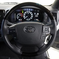 5248 令和4年式 ハイエース スーパーGL　ダークプライムⅡ 2WD 2,800cc (ディーゼル車) 5人乗車 1.87万kmのサムネイル