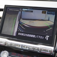 5202 登録済み未使用車 令和7年式 三菱 デリカD5 シャモニー 4WD 2,300cc (ディーゼル) 8人乗車 283kmのサムネイル