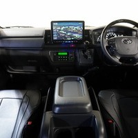 5248 令和4年式 ハイエース スーパーGL　ダークプライムⅡ 2WD 2,800cc (ディーゼル車) 5人乗車 1.87万kmのサムネイル