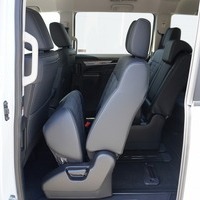 5202 登録済み未使用車 令和7年式 三菱 デリカD5 シャモニー 4WD 2,300cc (ディーゼル) 8人乗車 283kmのサムネイル