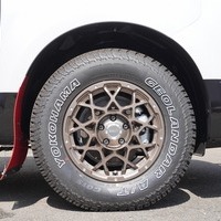 5202 登録済み未使用車 令和7年式 三菱 デリカD5 シャモニー 4WD 2,300cc (ディーゼル) 8人乗車 283kmのサムネイル