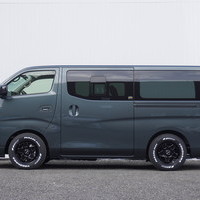 4809　令和7年式　キャラバン　GRANDプレミアムGX　2WD　2400cc　ディーゼル車　5人乗り　75km　登録済み未使用車のサムネイル