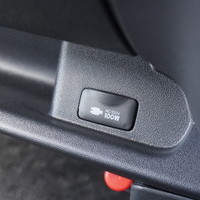 5196　令和5年式　ハイエース　スーパーGL　ダークプライムⅡ　2WD　2000cc　ガソリン車　5人乗り　1000kmのサムネイル