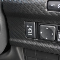 5204　令和5年式　キャラバン　GRANDプレミアムGX　4WD　2400cc　ディーゼル車　5人乗り　0.3万kmのサムネイル