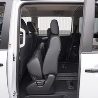 5202 登録済み未使用車 令和7年式 三菱 デリカD5 シャモニー 4WD 2,300cc (ディーゼル) 8人乗車 6kmのサムネイル