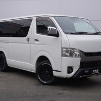5340  令和4年式 ハイエース スーパーGL ダークプライムⅡ　4WD 2,800cc (ディーゼル) 2/5人乗車 4.9万kmのサムネイル