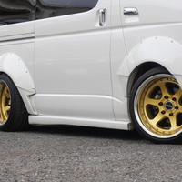 5058　平成29年式　ハイエース　スーパーGL　2WD　2000cc　ガソリン車　5人乗り　7.1万kmのサムネイル