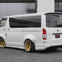 5058　平成29年式　ハイエース　スーパーGL　2WD　2000cc　ガソリン車　5人乗り　7.1万kmのサムネイル