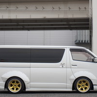 5058　平成29年式　ハイエース　スーパーGL　2WD　2000cc　ガソリン車　5人乗り　7.1万kmのサムネイル