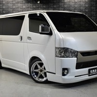 5248 令和4年式 ハイエース スーパーGL　ダークプライムⅡ 2WD 2,800cc (ディーゼル車) 5人乗車 1.87万kmのサムネイル